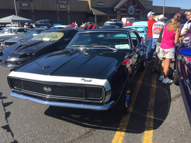 Illustration for article titled Columbia River Camaro Club - First outdoor car show of the summer.